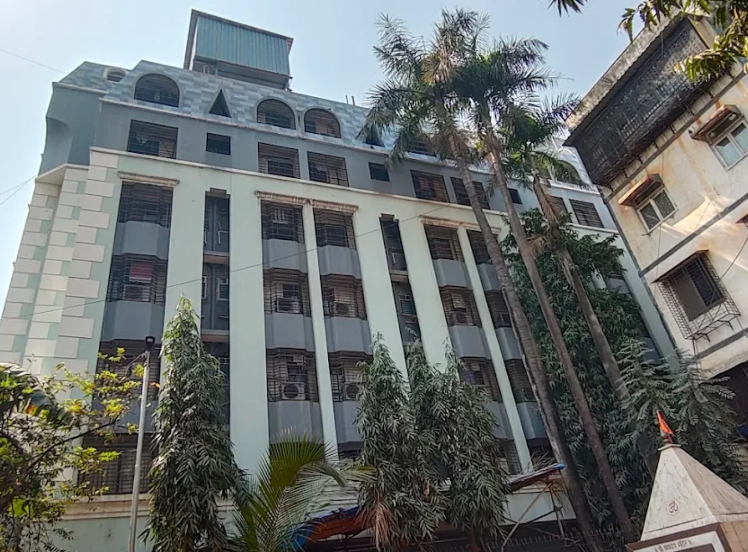 Shree Kshetrapal Jain Atithi Bhavan in Thakurdwar, Mumbai