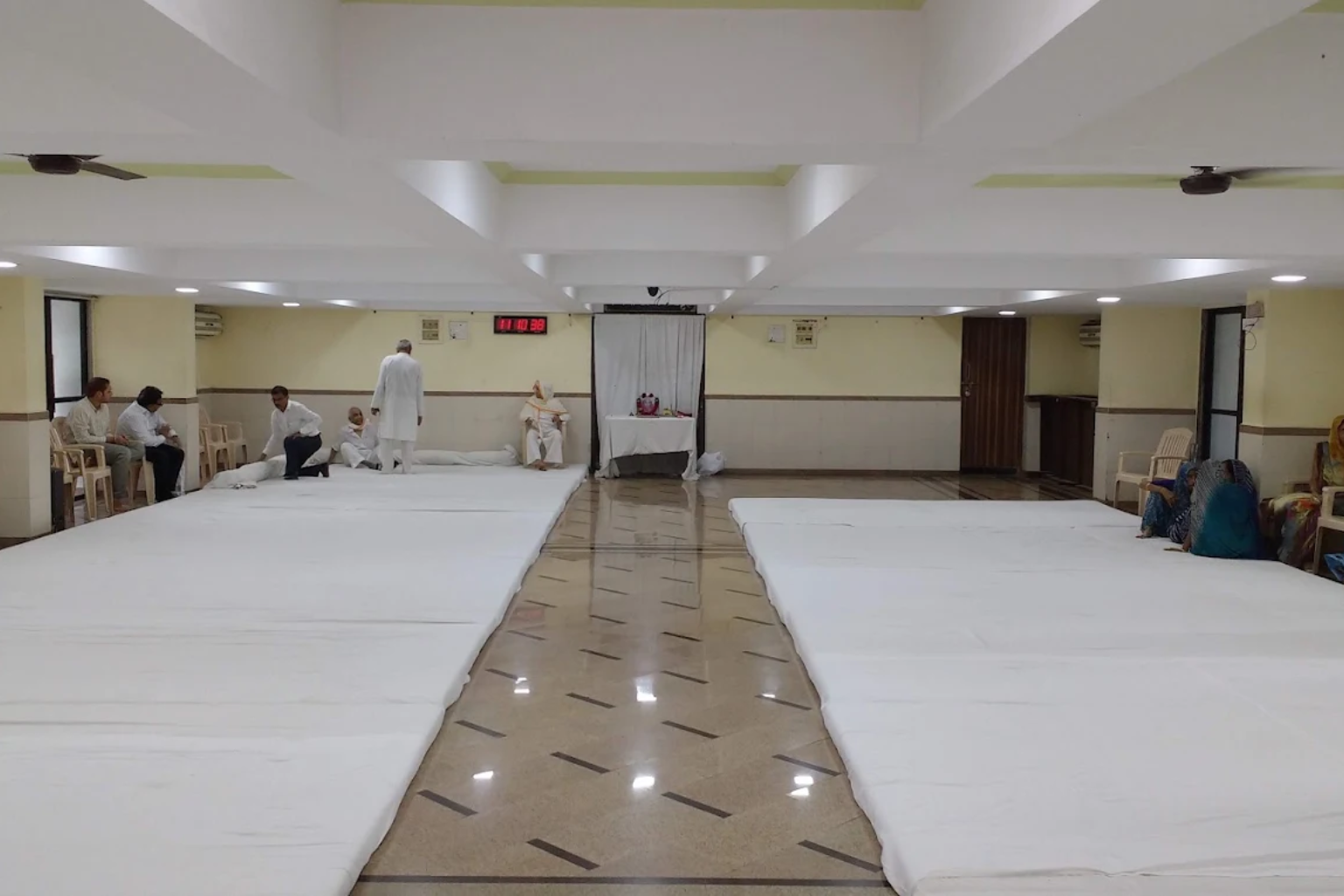 Common area at Shree Kshetrapal Jain Atithi Bhavan